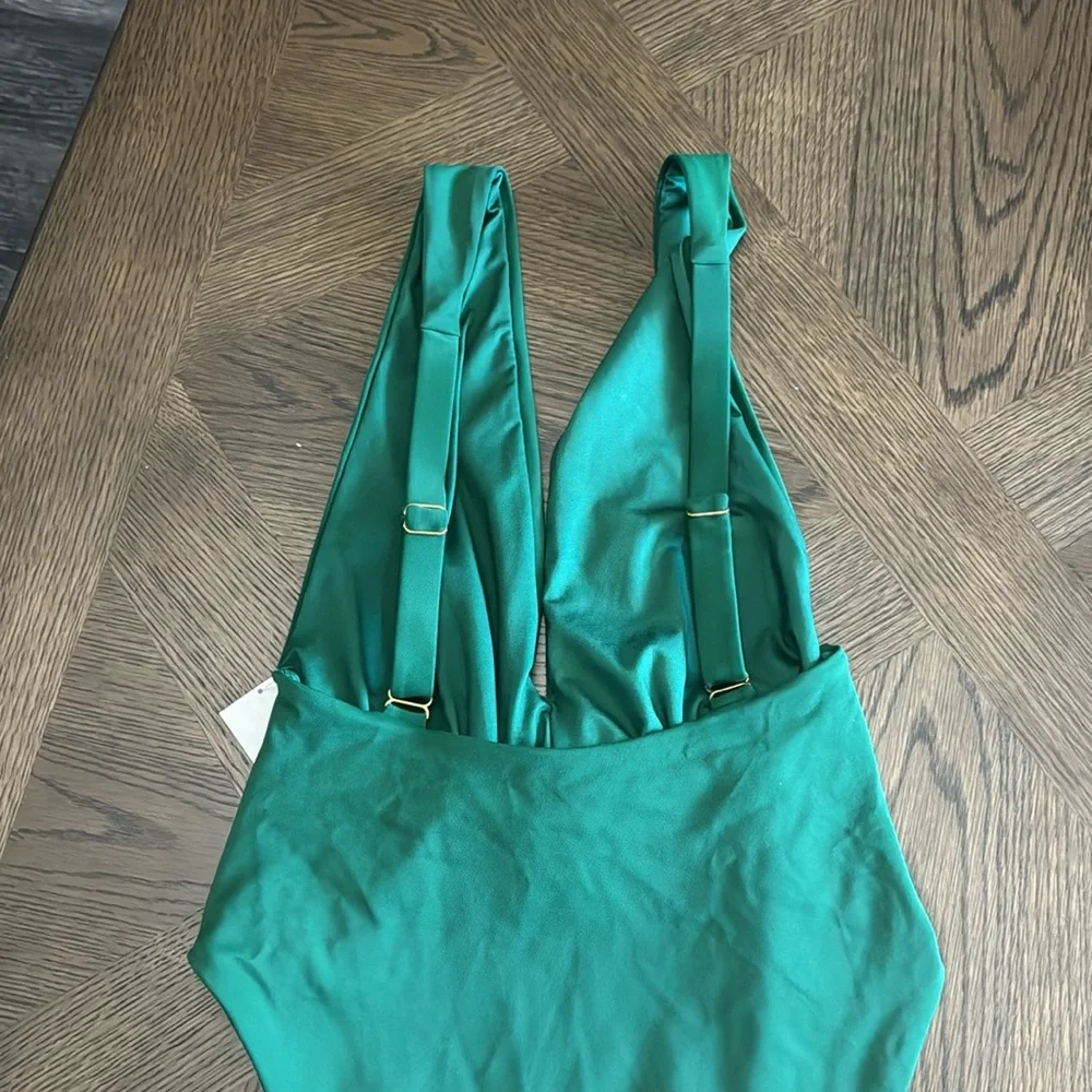 Agua Bendita Ellis Dreamin Plunge One-Piece Swimsuit, Size Large, $198